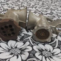 چرخ گوشت دستی  و پارچ قدیمی|کلکسیون اشیاء عتیقه|قم, علی آباد سعدگان|دیوار