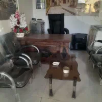 ۶عدد صندلی تک یه عدد صندلی گردان اداری