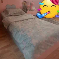 سرویس خواب جوان دخترانه کمد و تخت و خوش خواب و میز|تخت و سرویس خواب|شیراز, حافظیه|دیوار