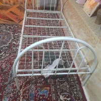 ۴عدد تختخواب فلزی قیمت یک‌میلیون وصد هزار تومان