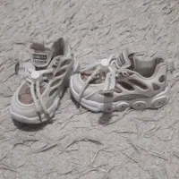 کتونی|کفش و لباس بچه|صومعهسرا, |دیوار