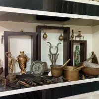 اجناس آنتیک و قدیمی|کلکسیون اشیاء عتیقه|ساوه, |دیوار