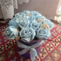 گل و گلدان مصنوعی رز ابی