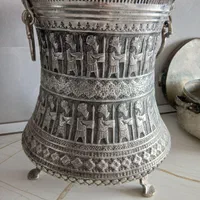 دیگ مسی قدیمی گلدان حکاکی شده مجمع بزرگ مسی|ظروف پخت‌وپز|کهریزک, |دیوار