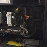 سیستم گیمینگ بروز به همراه مانیتور گیمینگ