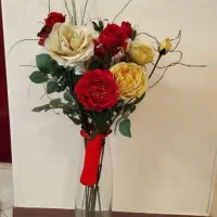 گل و گلدان