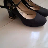 چهار جفت کفش در حد نو