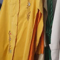 ی تعداد شومیز ومانتو سایز۴۲ تا ۴۸ مناسب