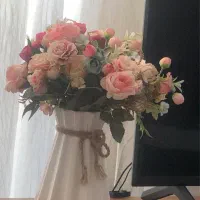 گل و گلدان