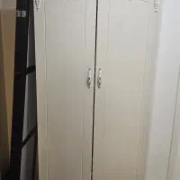 کمد سفیدوکرم کلاسیک