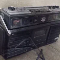 رادیو ضبط آیوا ژاپنی اصل‌عتیقه‌هفتاد‌ساله|کلکسیون اشیاء عتیقه|بروجرد, |دیوار