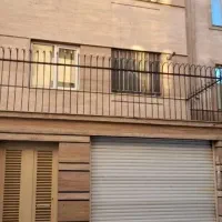 ۵۲متر. نوساز. آسانسور. انباری.نزدیک مترو‌ کمیل