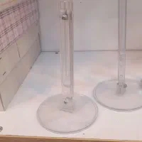 نگهدارنده کفش در ویترین