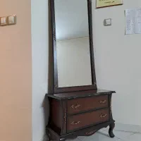 آینه و شمعدان