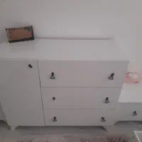 تخت خواب دو نفره و کاملا سالم|تخت و سرویس خواب|بیرجند, |دیوار