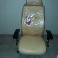 میز کامپیوتر و صندلی چرخ دار گردان|میز تحریر و کامپیوتر|تبریز, |دیوار