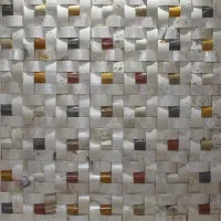 استخدام نیرو خانوم جهت چسباندن سنگ آنتیک