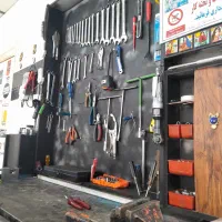 کارگر ماهر یا نیمه ماهر