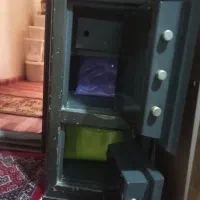 گاوصندوق دوطبقه کار کرده