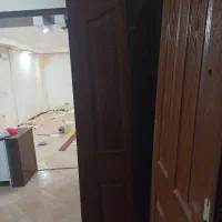 درب چوبی محکم