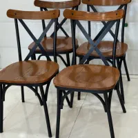 صندلی کافه ای محکم