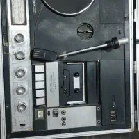 گرامافون چمدانی مارک crown اصل ژاپن|کلکسیون اشیاء عتیقه|مشهد, شهید معقول|دیوار