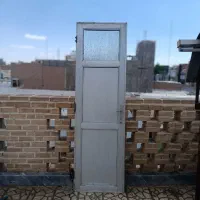 درب آلومینیومی قدیمی  (۲۱۰×۷۰سانتی متر )