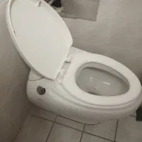 دو عدد توالت فرنگی