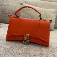 تعدادی کیف دانه ای ۱۵۰