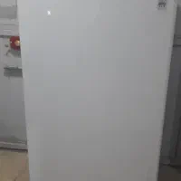 یخچال ۱۰فوت پارس سالم و تمیز.