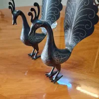 مجسمه طاووس فولادی نقره کوب عتیقه|کلکسیون اشیاء عتیقه|قم, زنبیل آباد|دیوار