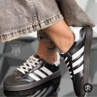 نیم بوت و کتانی|لباس|سراب, |دیوار