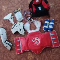 لباس کامل تکواندو به همراه کوله