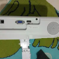 ویدئو پروژکتور Epson EB-E01 با پرده برقی ۲۲۰×۲۲۰|تلویزیون و پروژکتور|مشکین‌دشت, |دیوار