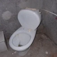 توالت فرنگی سالم