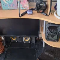 میزکامپیوتر کاملا سالم و چوب محکم|میز تحریر و کامپیوتر|اصفهان, شاه پسند|دیوار