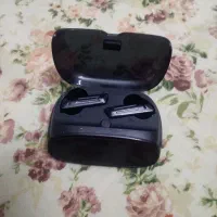 دوعدد ارپات و یک عدد پاوربانک ۱۰ یک‌عدد هندزفری