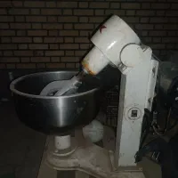 خمیرگیر 15 کیلویی،سالم و آماده کار