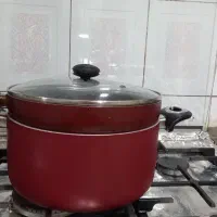 قابلمه تفلون و ماهیتابه تمیز و سالم و وزن سنگین|ظروف پخت‌وپز|تهران, پرستار|دیوار