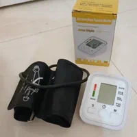 فشارسنج بازویی مدل آرم استایل هم باتری هم شارژر|آرایشی، بهداشتی، درمانی|شاهین‌شهر, شهرک پردیس|دیوار