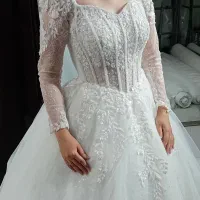 لباس عروس دانتل فرانسه به همراه تور و ژپون و شنل