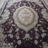 تعدادی فرش مناسب خانه باغ موجوده