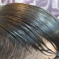 پیرایش مردانه فر ۶ماه و کراتینه مو پاکسازی پوست|خدمات آرایشگری و زیبایی|کاشان, ولیعصر|دیوار