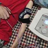 فیزیوتراپی در منزل دکتر میرزایی توانبخشی کاردرمانی