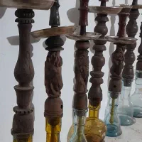 قلیون چوبی و تخت سنتی