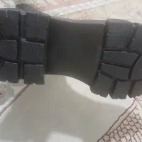 بوت بلند|کیف، کفش، کمربند|مسجد سلیمان, |دیوار