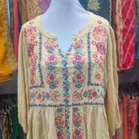 شومیز مجلسی|لباس|شیراز, شاهچراغ|دیوار