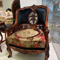 فروشنده خانم