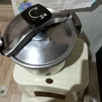 زود پز|ظروف پخت‌وپز|تهران, لویزان|دیوار