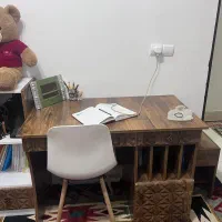 میز تحریر نو و سالم